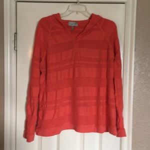 Sahalie hoodie with stripes of mesh. Orange